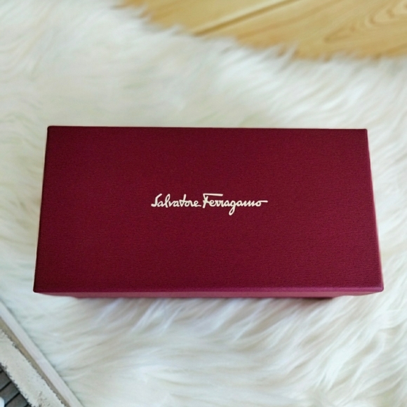 SALVATORE FERRAGAMO 57mm Oversized Sunglasses - Picture 7 of 11